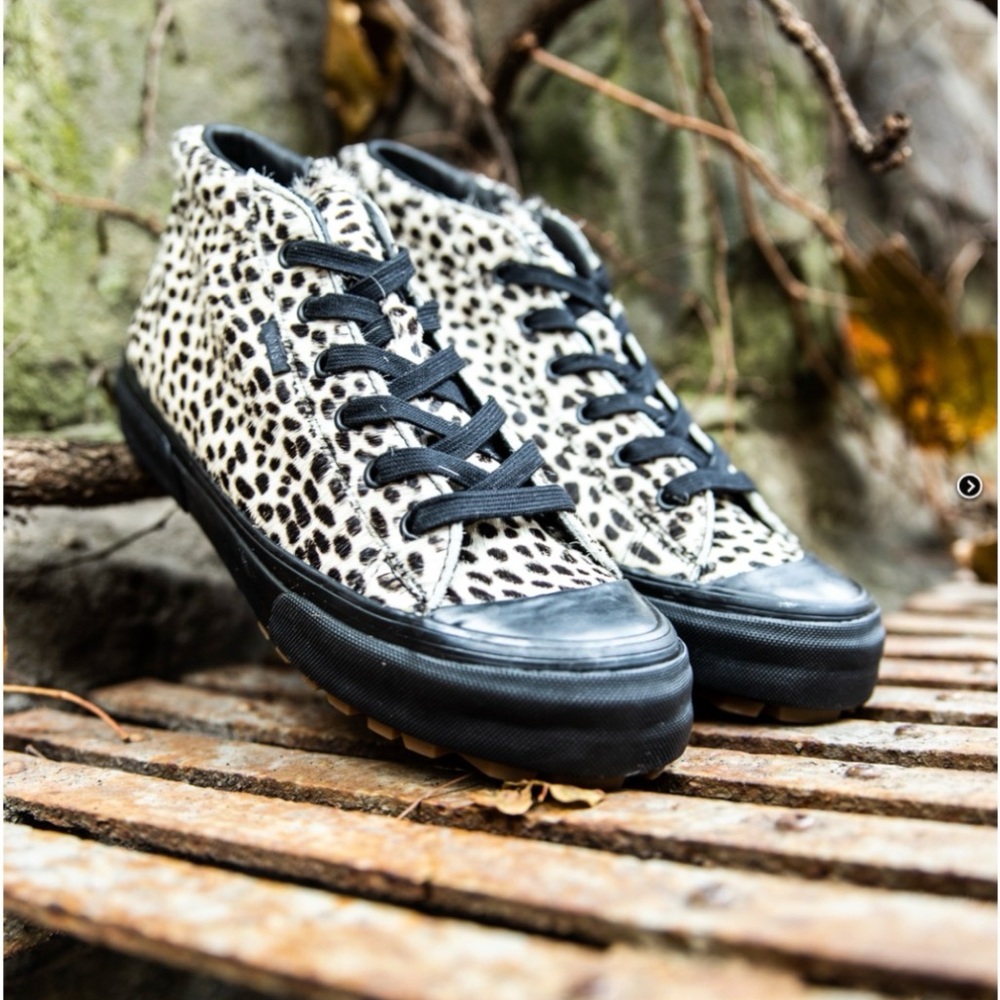 Vans LX OG GI Snow Leopard hi-top fur sneaker size6